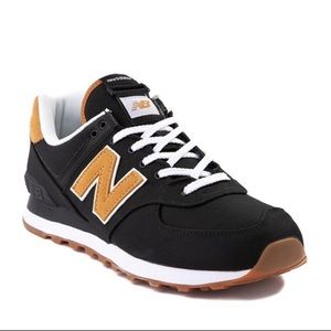New Balance 574 men’s size 8.5 Black and Camel